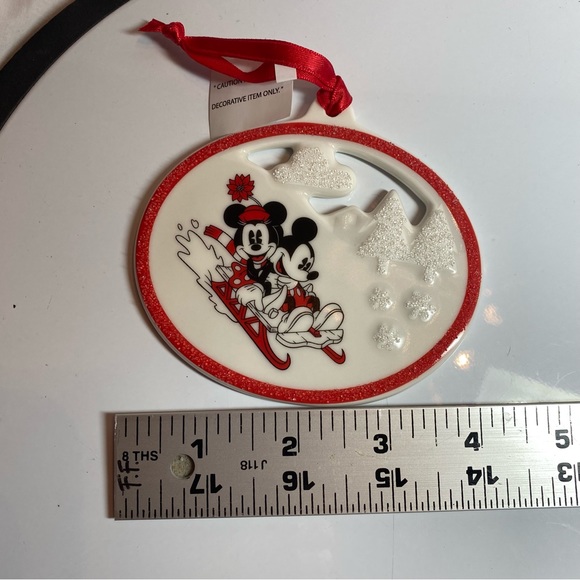 Disney ceramic Christmas Ornament NWT. - Picture 4 of 4